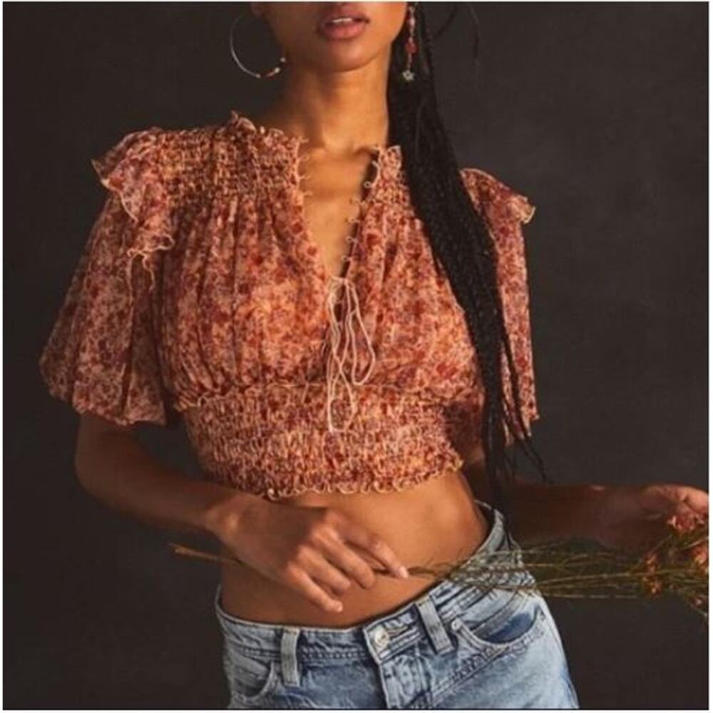 FREE PEOPLE Beatrice CROP Top in Peach floral print Size XS  NEW
